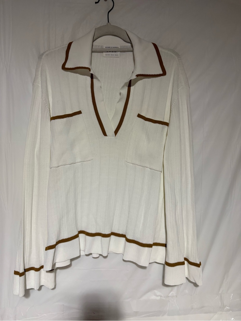 Sabo White Long-Sleeve V-Neck Polo Top with Brown Trim
